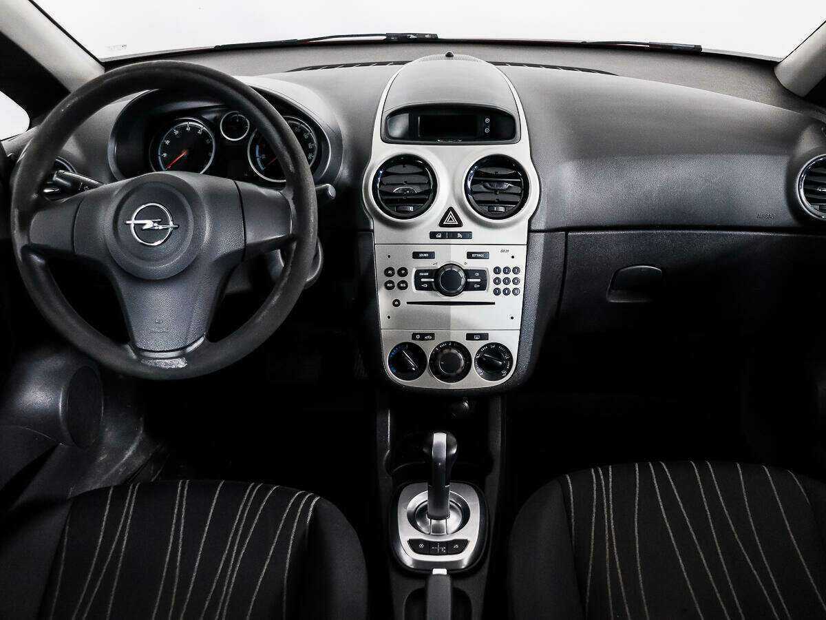 Opel Corsa с пробегом — 2008 год. Фото: #11