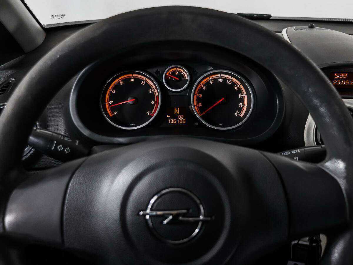 Opel Corsa с пробегом — 2008 год. Фото: #15