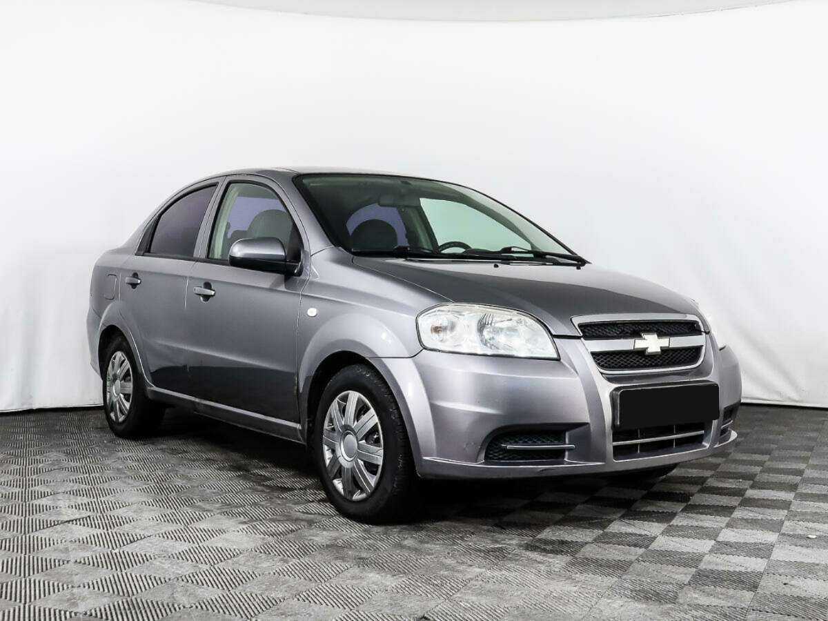 Chevrolet Aveo с пробегом — 2010 год. Фото: #2