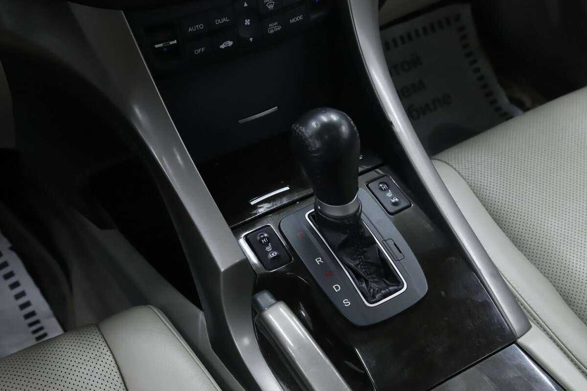 Honda Accord с пробегом — 2011 год. Фото: #13