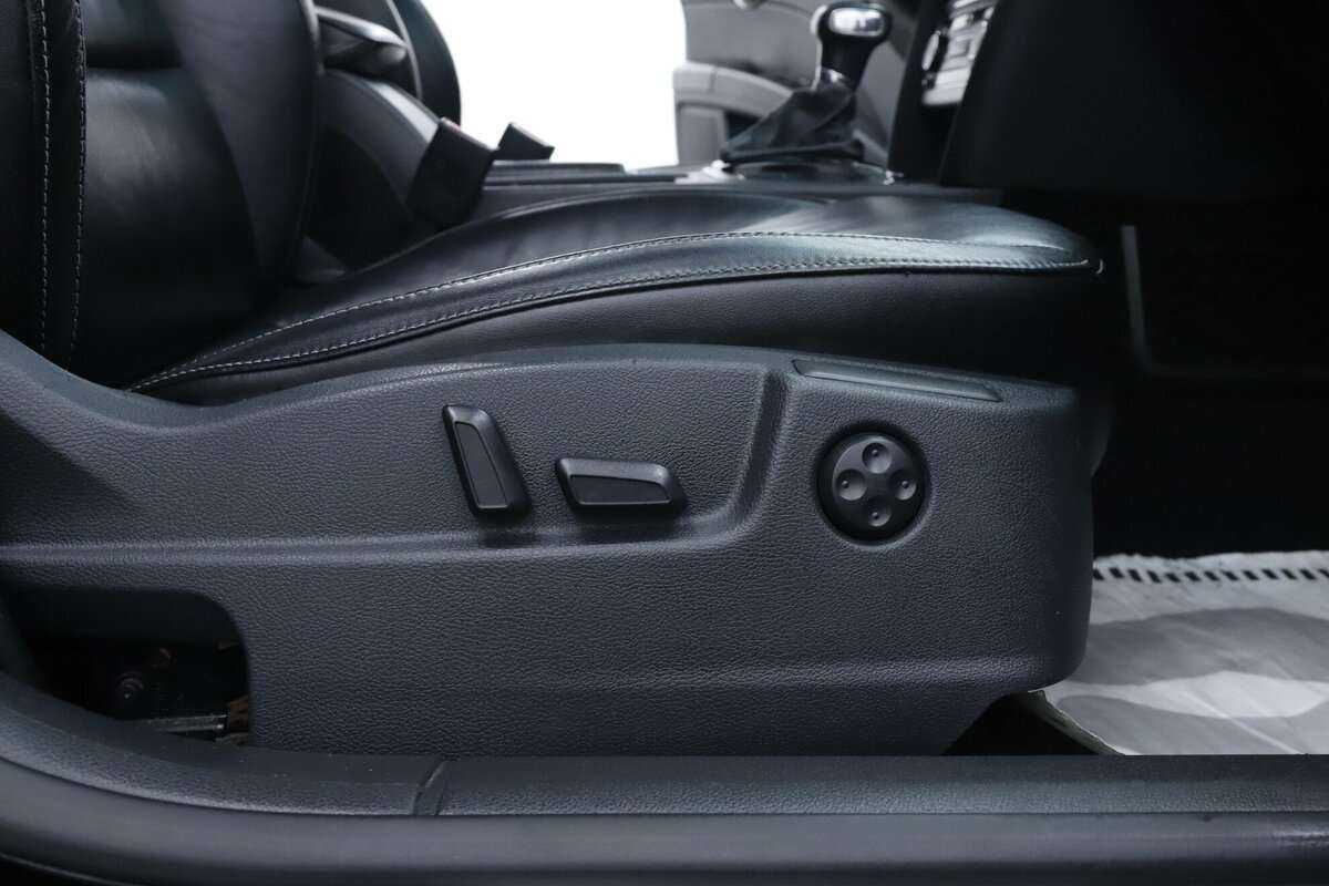 Skoda Superb с пробегом — 2013 год. Фото: #17