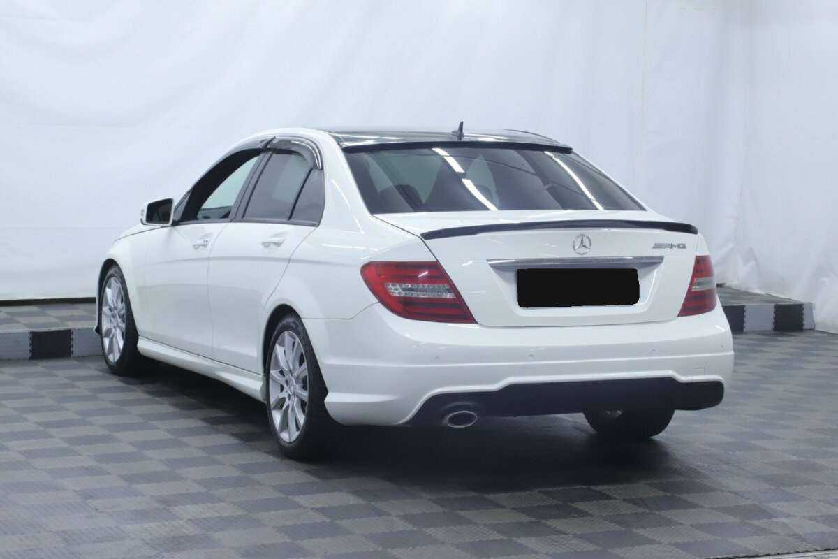 Mercedes-Benz C-Класс с пробегом — 2014 год. Фото: #1