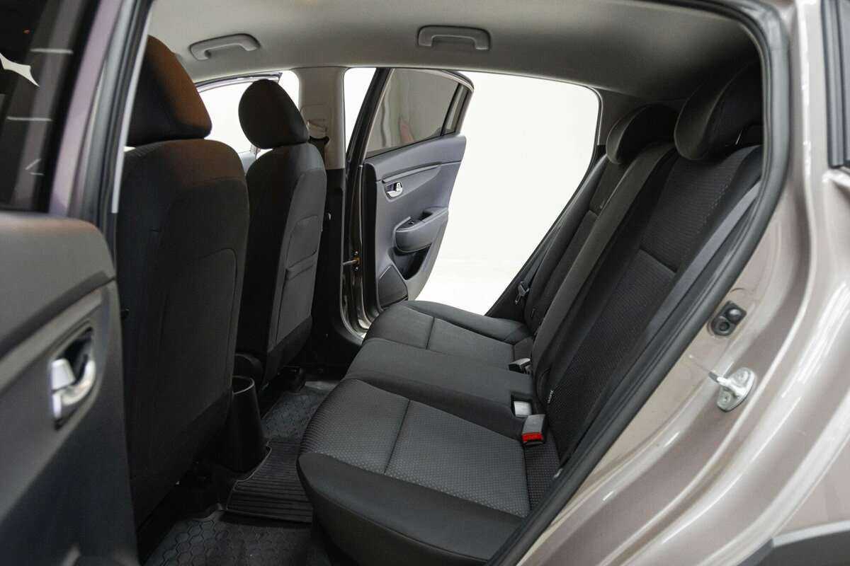 Kia Rio с пробегом — 2021 год. Фото: #14