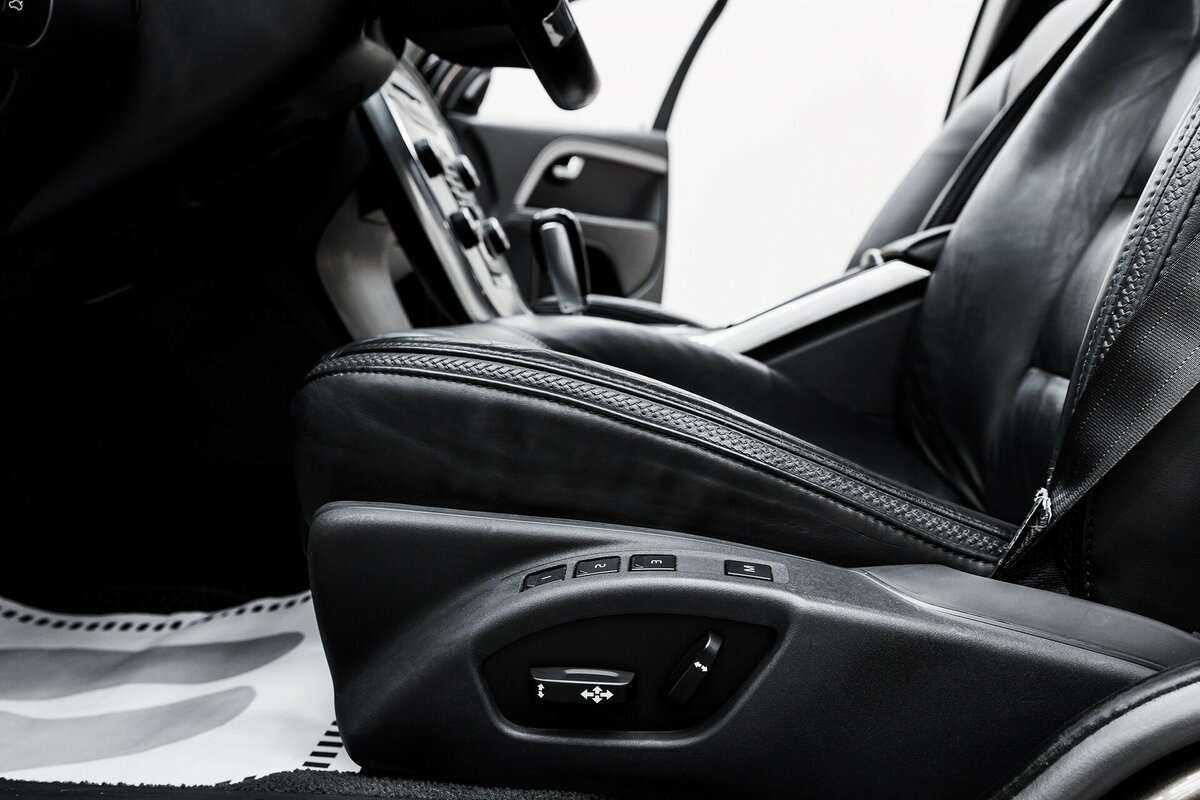 Volvo XC70 с пробегом — 2011 год. Фото: #6