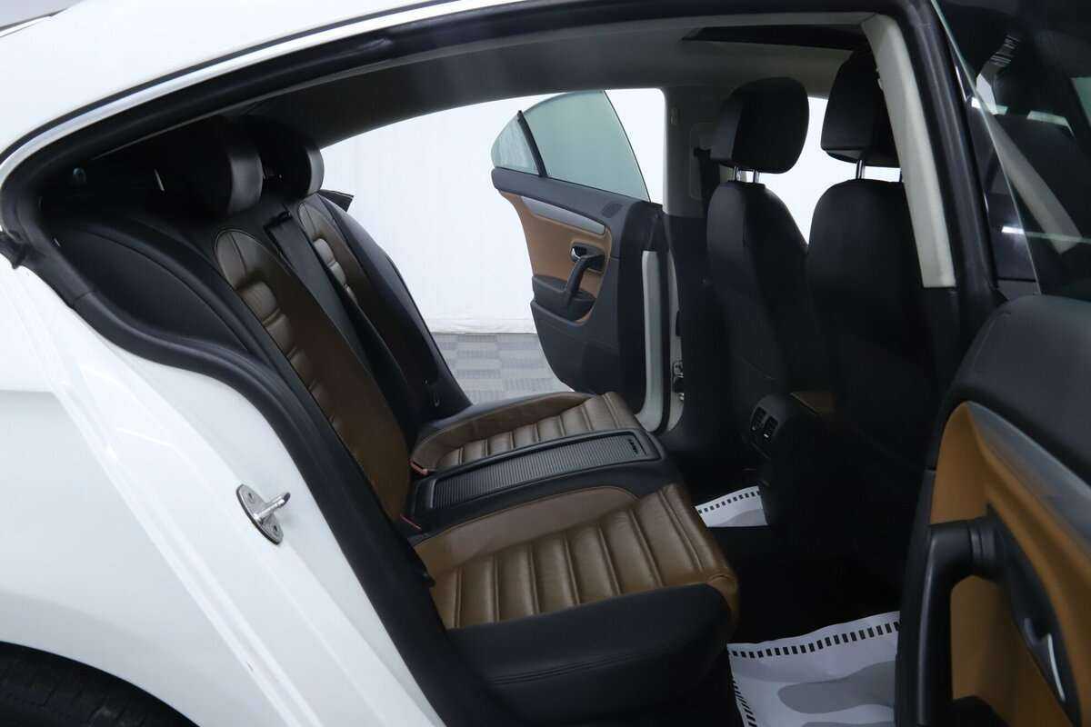 Volkswagen Passat CC с пробегом — 2013 год. Фото: #15