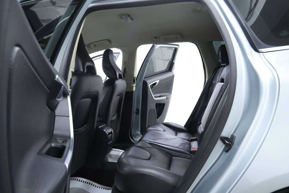 Volvo XC60 с пробегом — 2011 год. Фото: #15