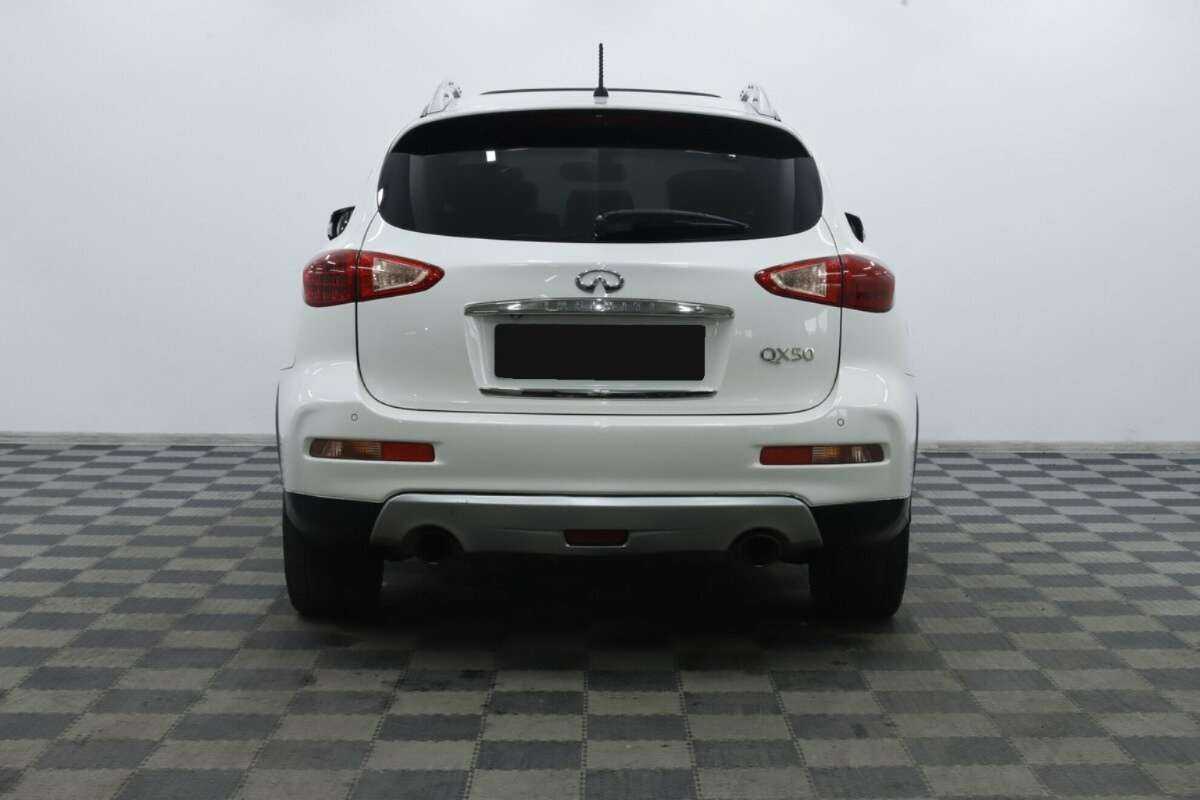 Infiniti QX50 с пробегом — 2016 год. Фото: #5