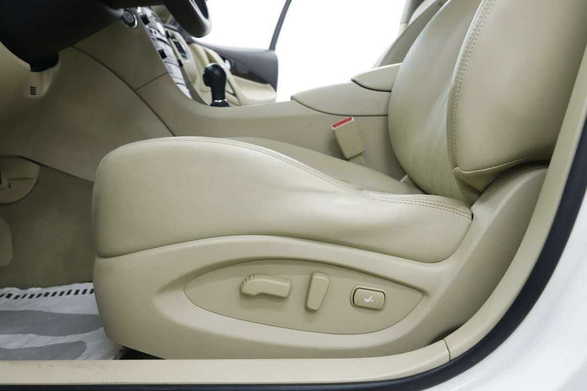 Infiniti QX50 с пробегом — 2016 год. Фото: #8