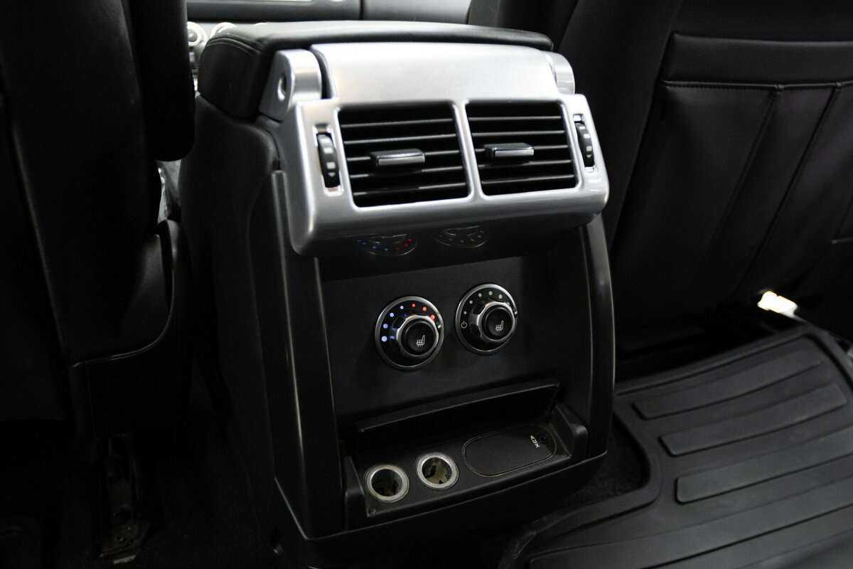 Land Rover Range Rover с пробегом — 2009 год. Фото: #16