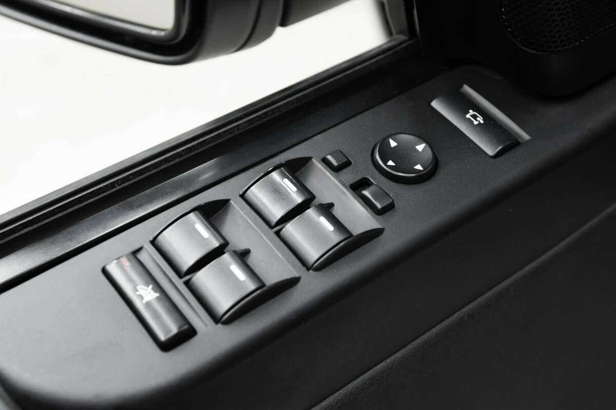 Land Rover Range Rover с пробегом — 2009 год. Фото: #19