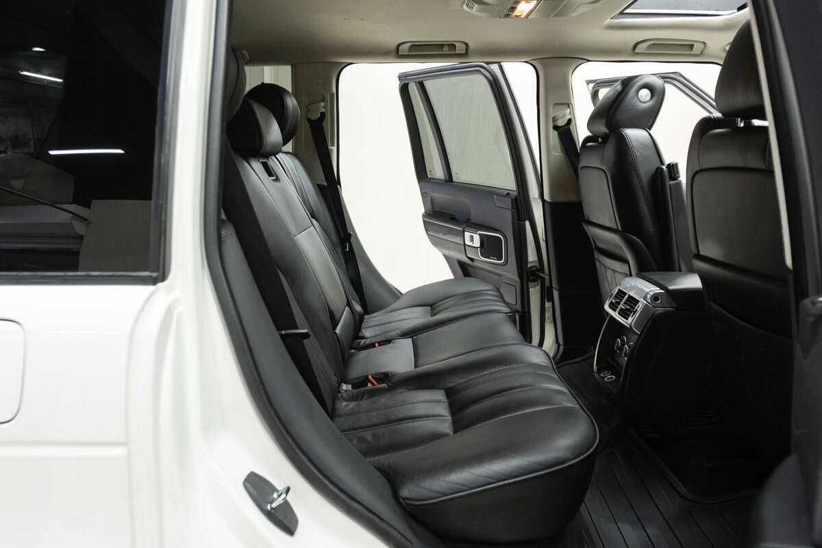 Land Rover Range Rover с пробегом — 2009 год. Фото: #20