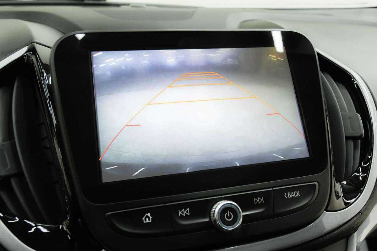 Chevrolet Volt с пробегом — 2016 год. Фото: #10