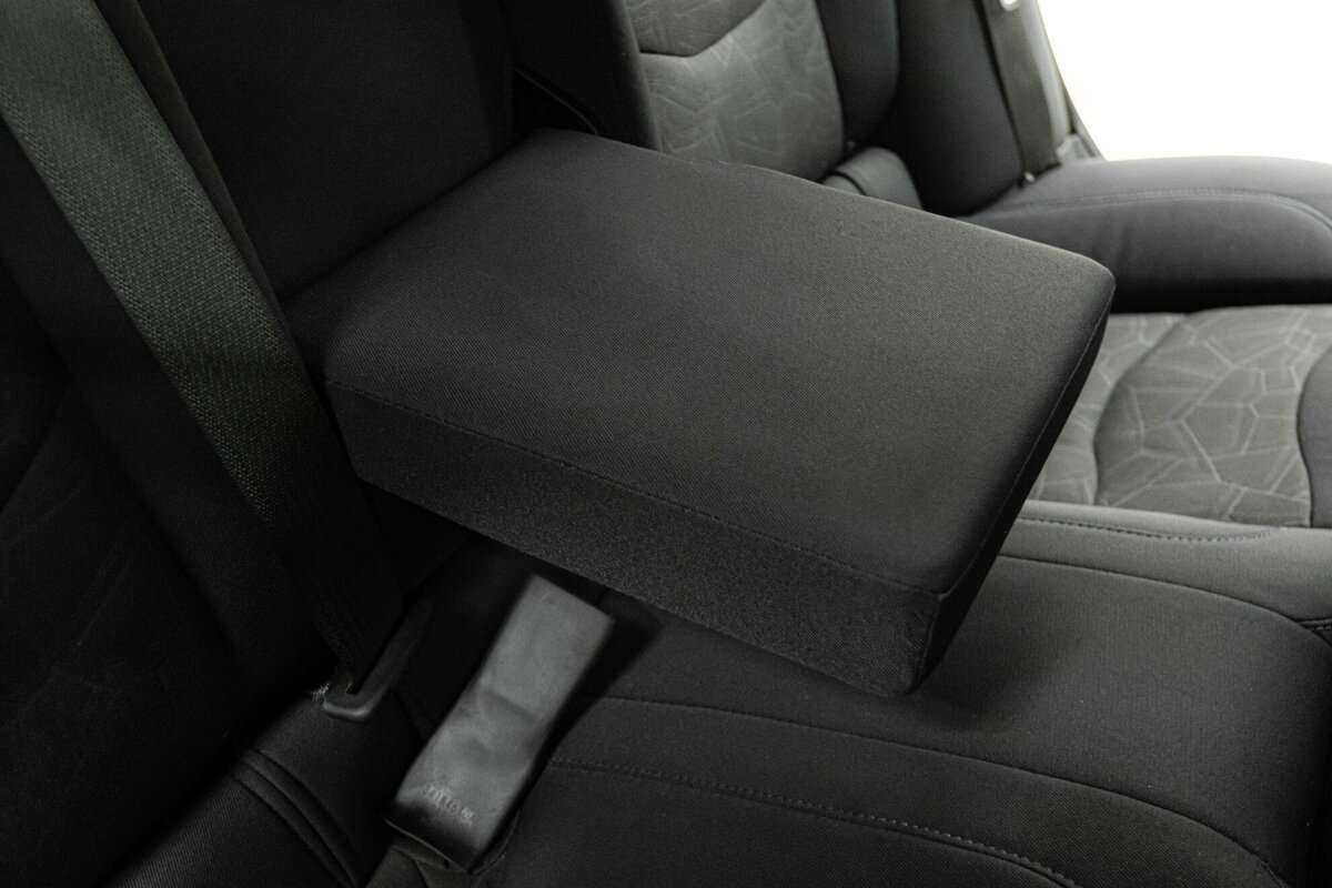 Chevrolet Volt с пробегом — 2016 год. Фото: #15