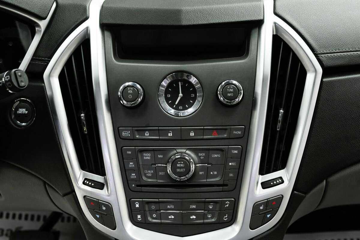 Cadillac SRX с пробегом — 2011 год. Фото: #12