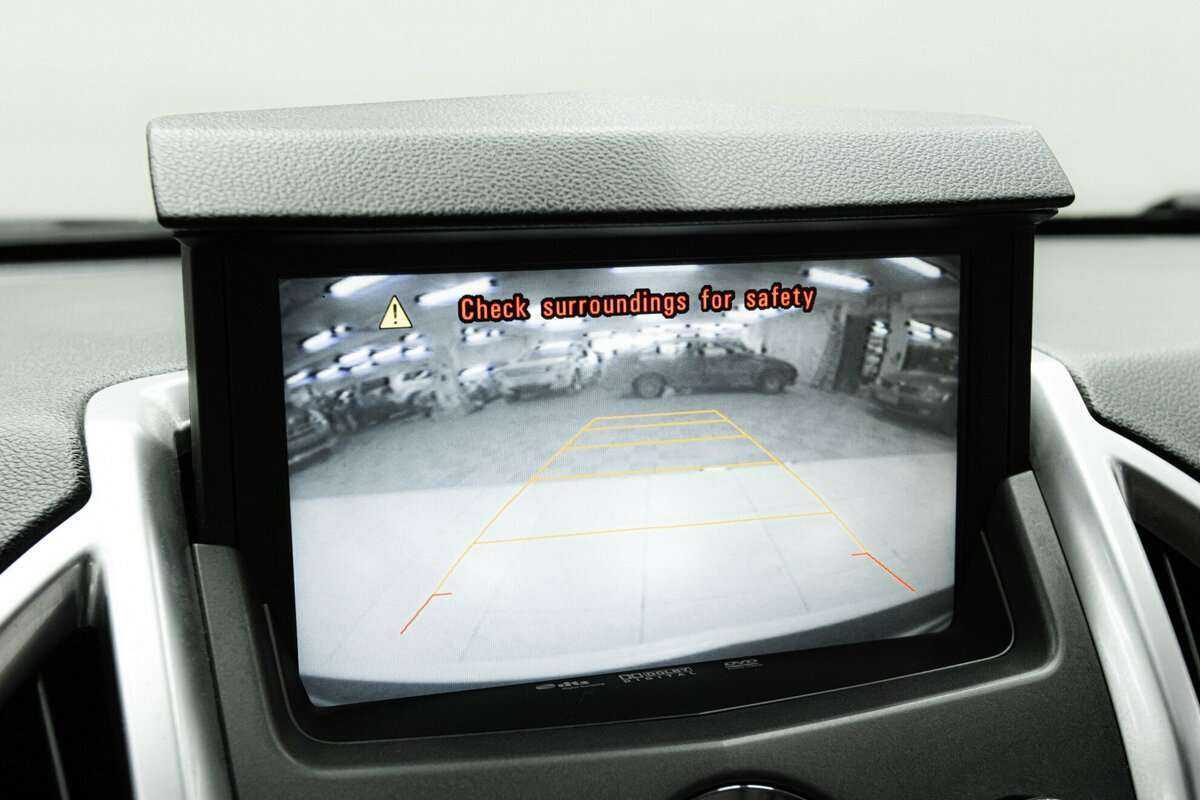 Cadillac SRX с пробегом — 2011 год. Фото: #13