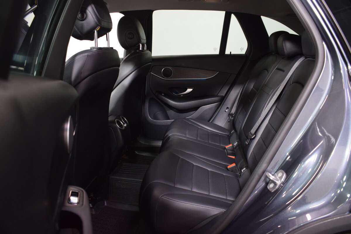 Mercedes-Benz GLC с пробегом — 2016 год. Фото: #9