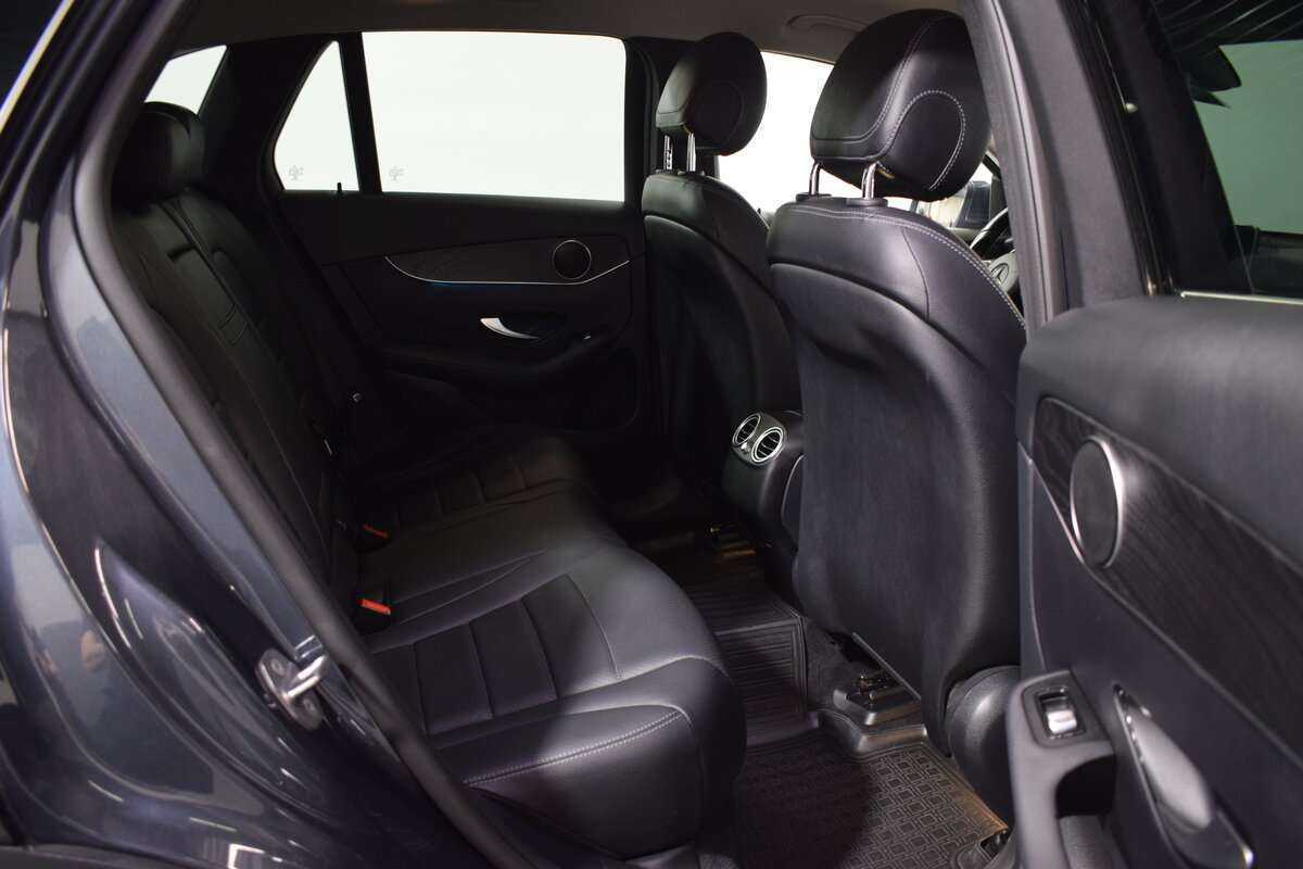 Mercedes-Benz GLC с пробегом — 2016 год. Фото: #11