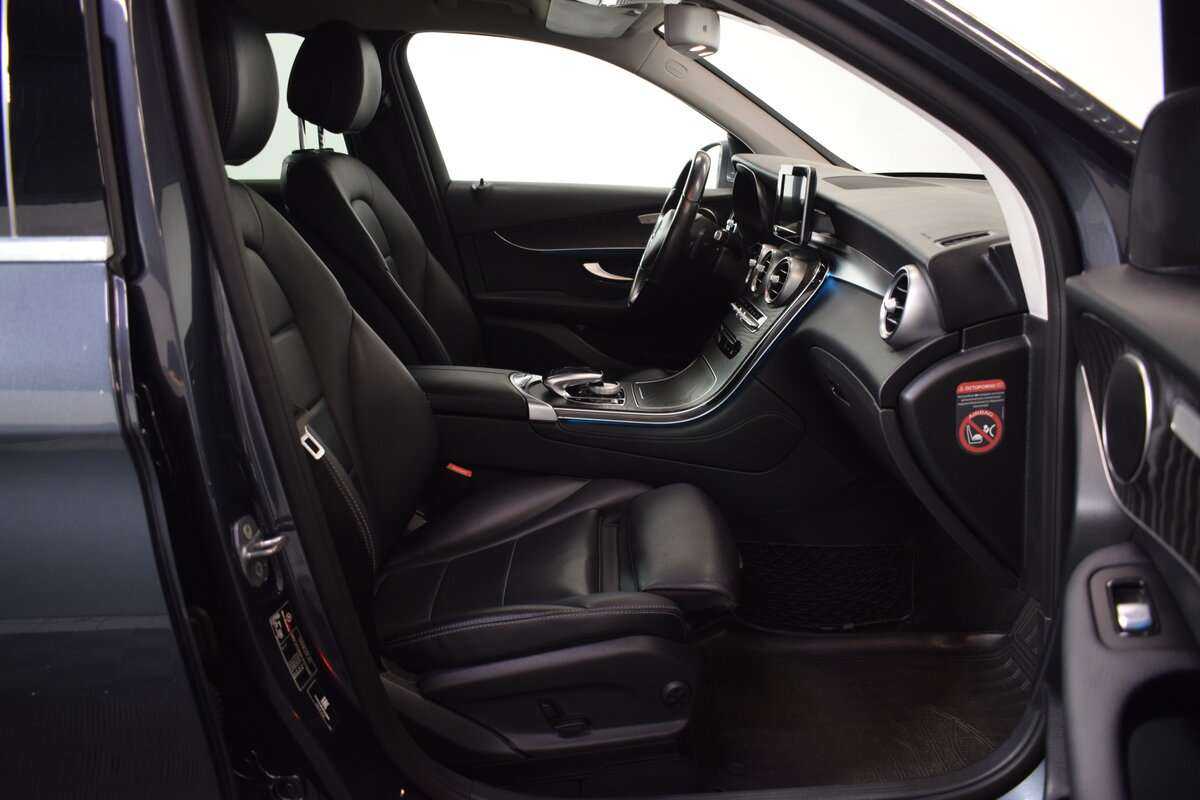 Mercedes-Benz GLC с пробегом — 2016 год. Фото: #12