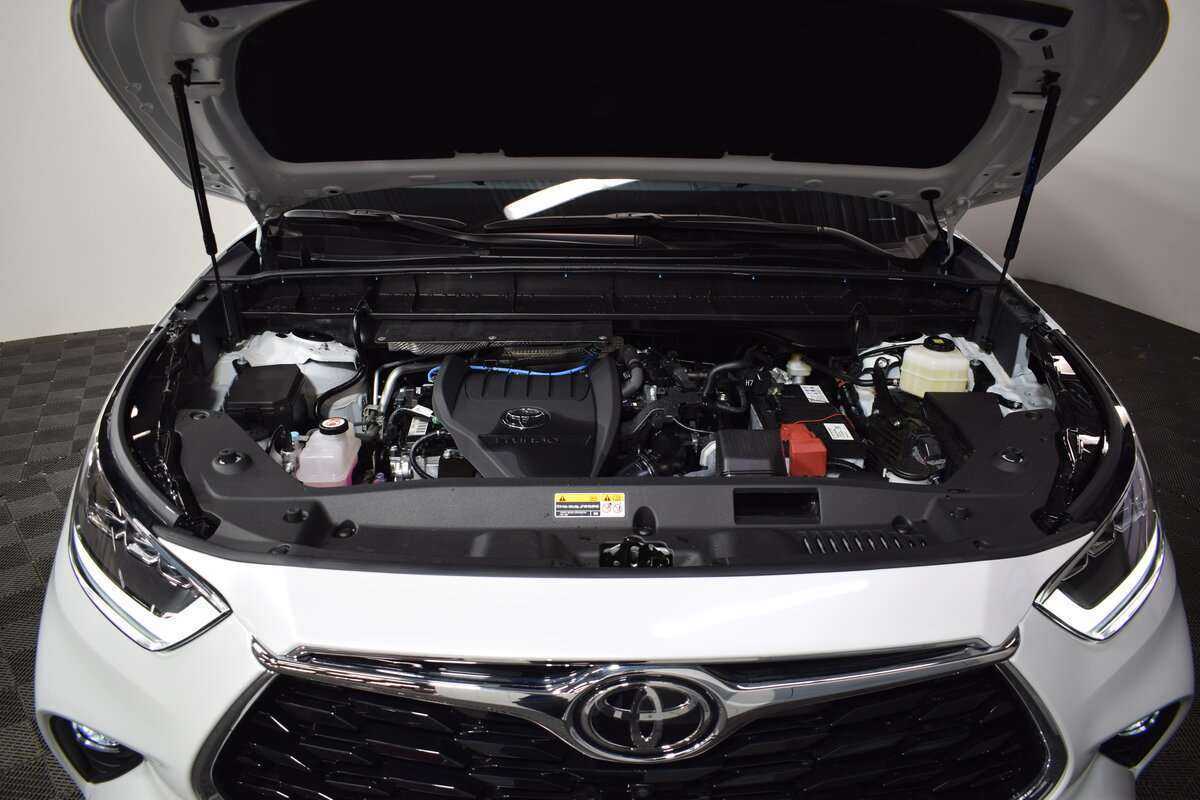 Toyota Highlander с пробегом — 2023 год. Фото: #6