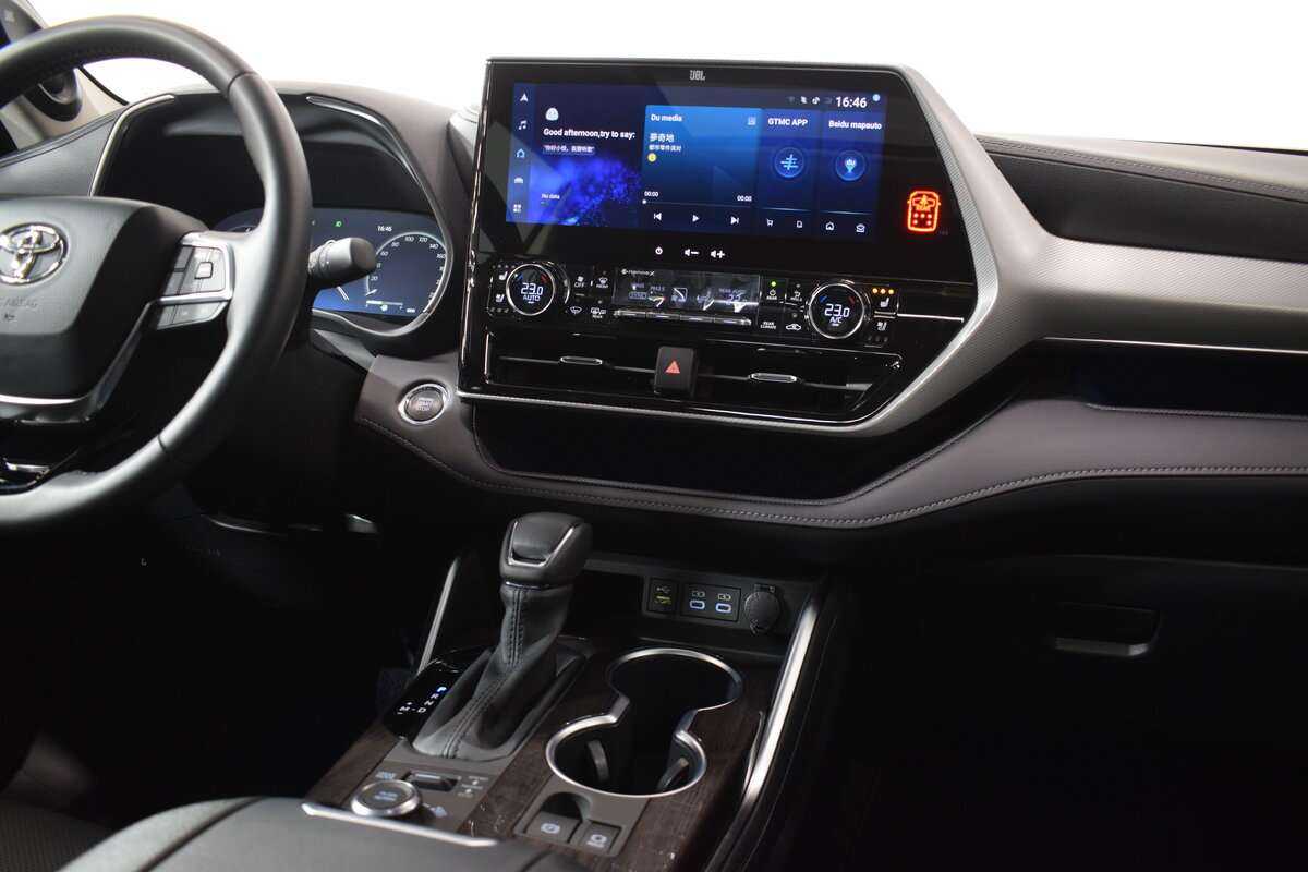 Toyota Highlander с пробегом — 2023 год. Фото: #13