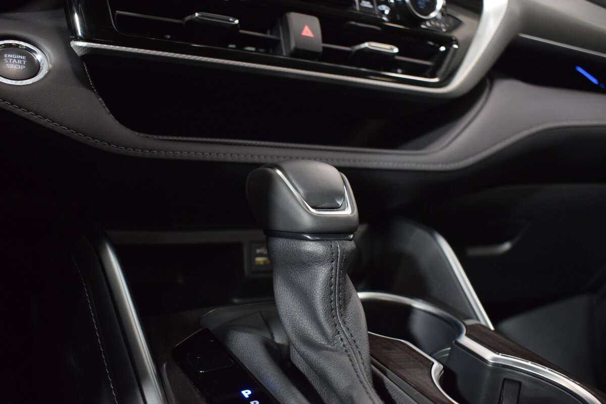 Toyota Highlander с пробегом — 2023 год. Фото: #33