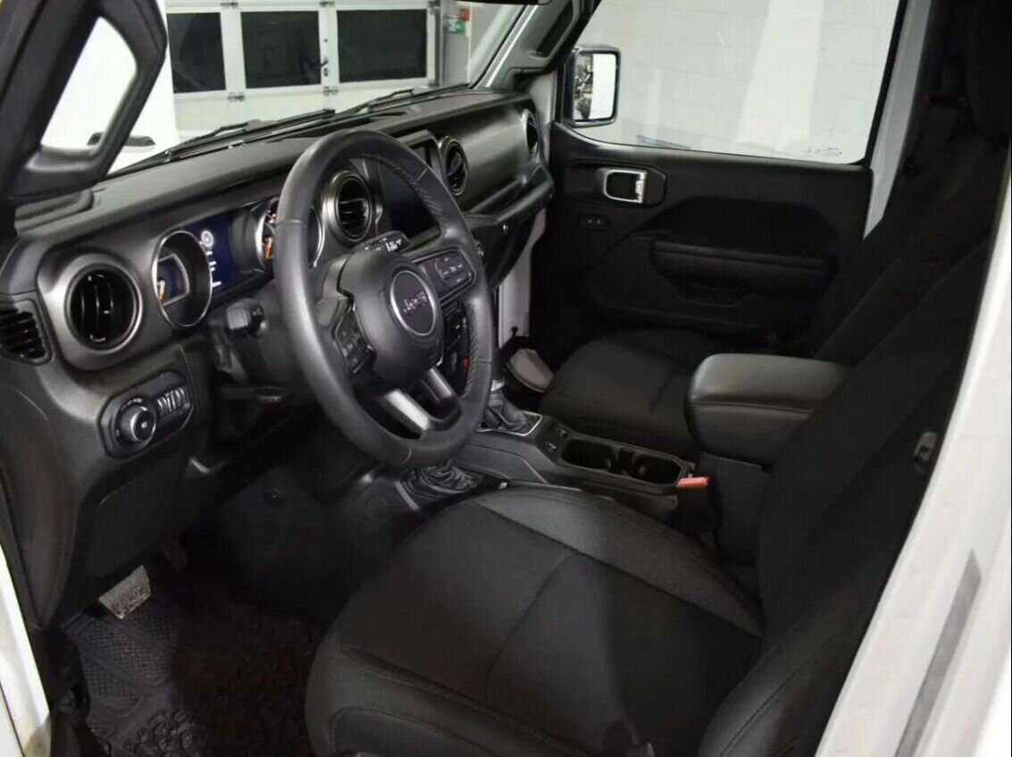 Jeep Wrangler с пробегом — 2022 год. Фото: #6