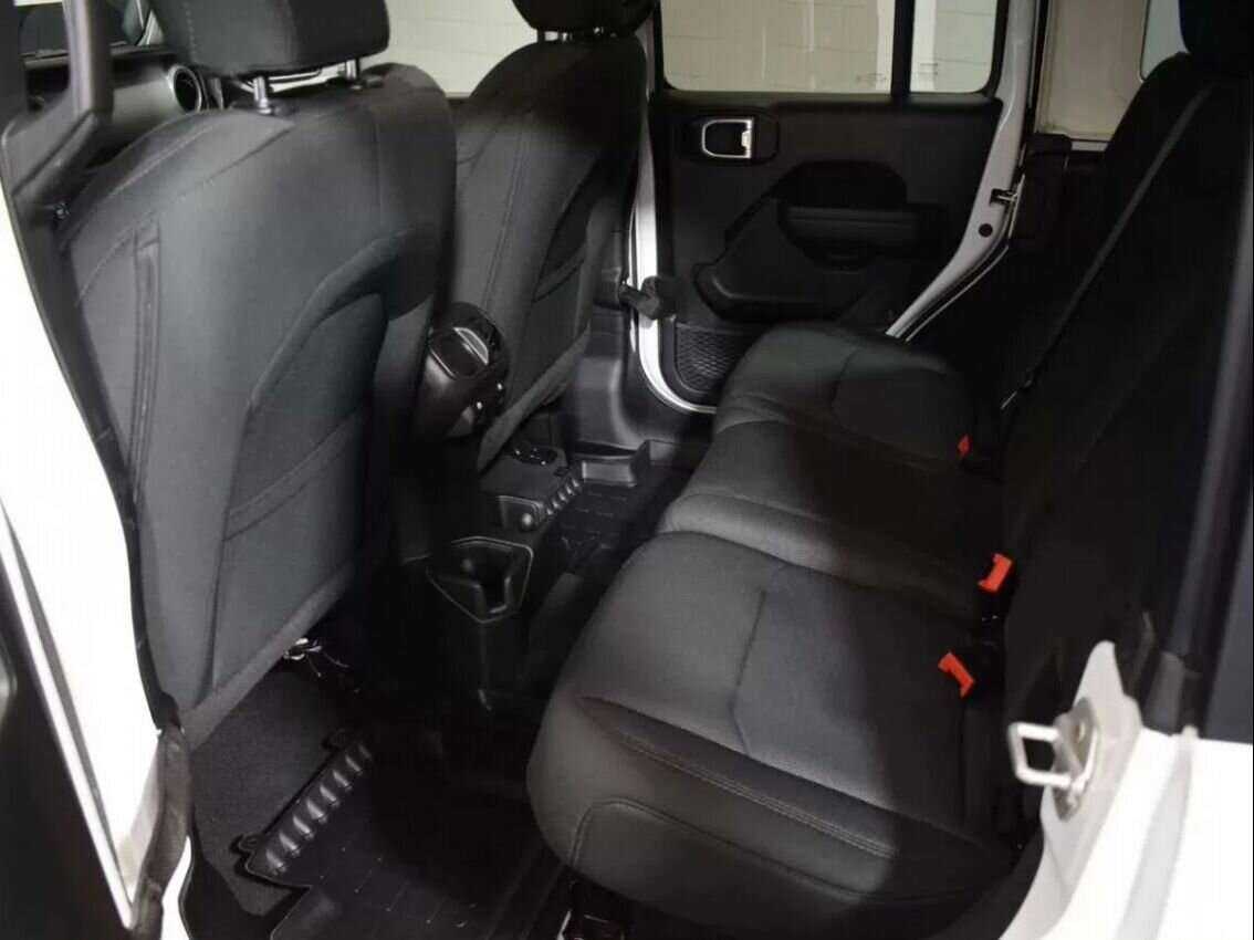 Jeep Wrangler с пробегом — 2022 год. Фото: #8