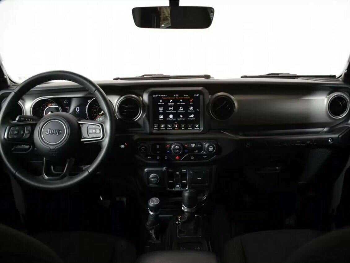 Jeep Wrangler с пробегом — 2022 год. Фото: #11