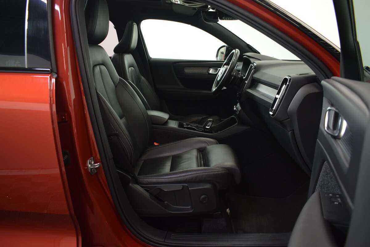 Volvo XC40 с пробегом — 2019 год. Фото: #10