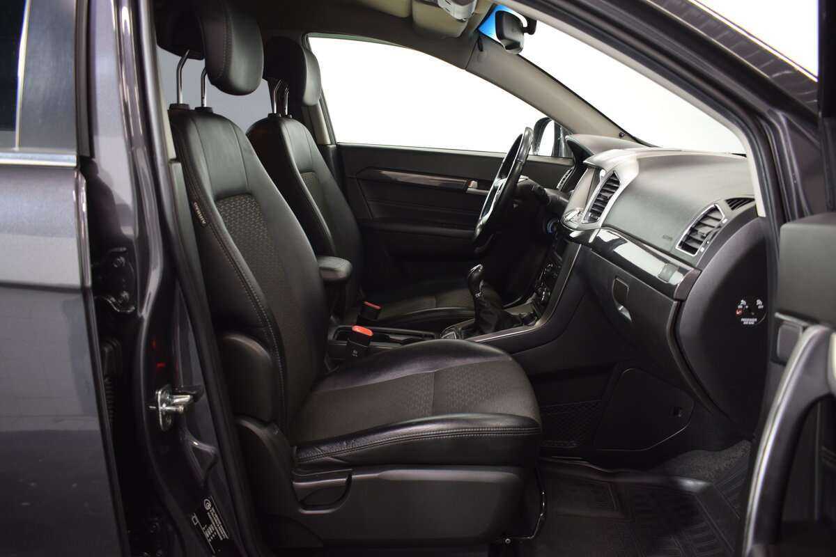 Chevrolet Captiva с пробегом — 2014 год. Фото: #17
