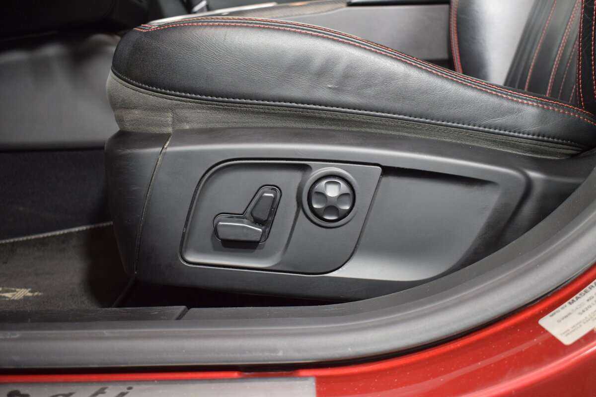 Maserati Ghibli с пробегом — 2015 год. Фото: #14