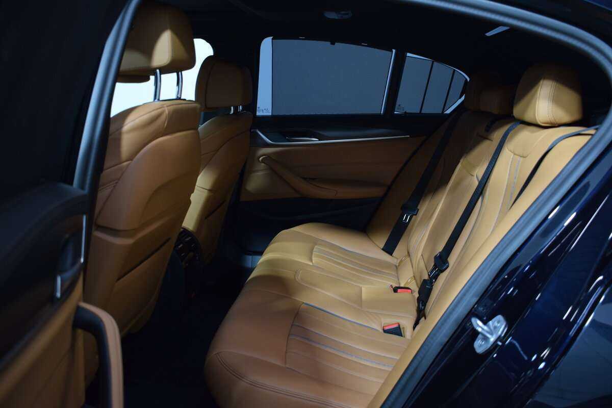 BMW 5 серии с пробегом — 2023 год. Фото: #12