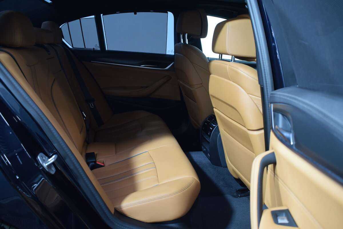 BMW 5 серии с пробегом — 2023 год. Фото: #18