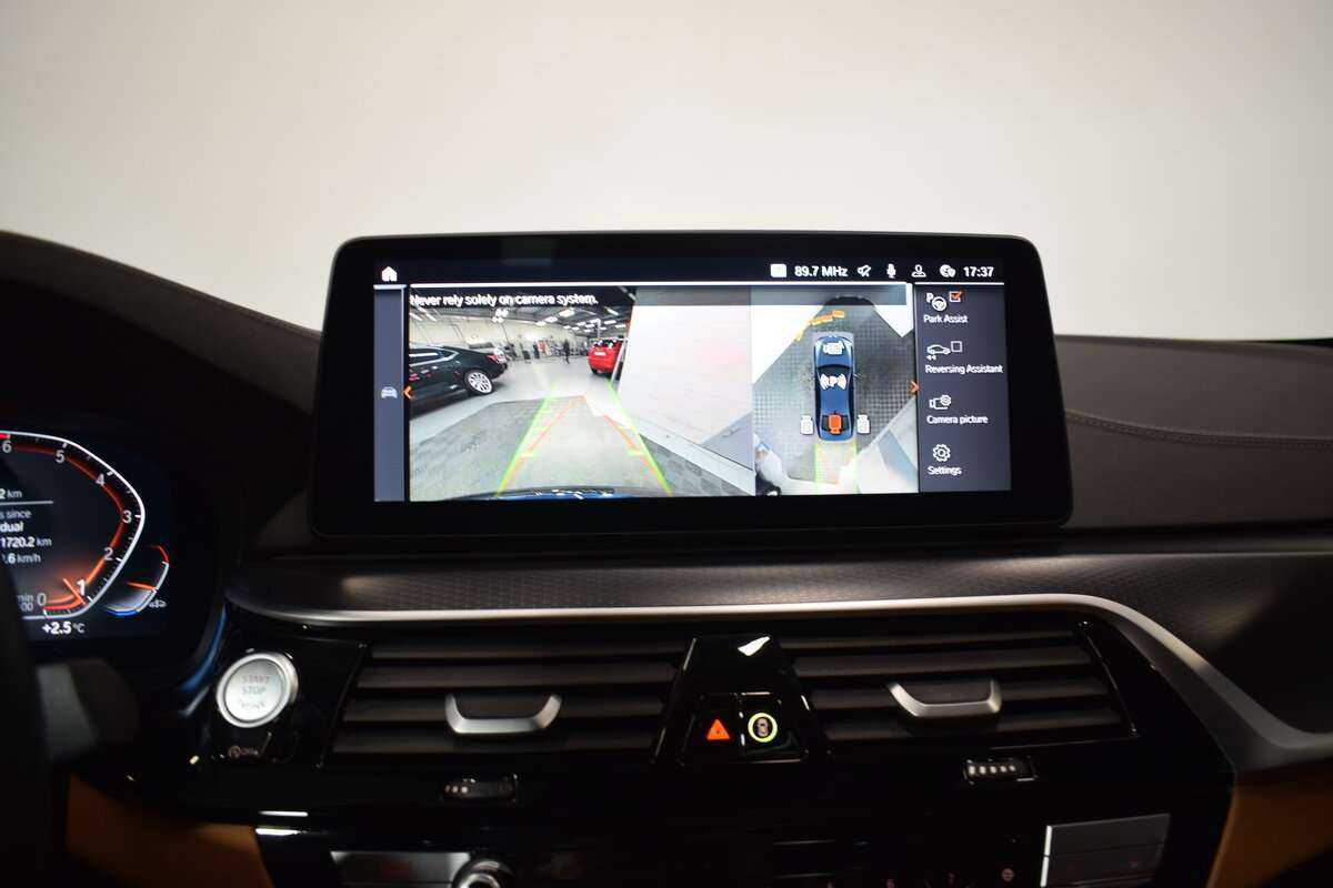 BMW 5 серии с пробегом — 2023 год. Фото: #26