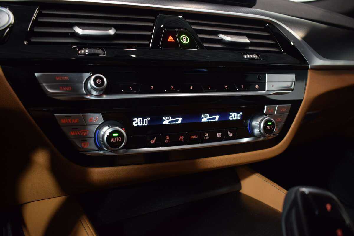 BMW 5 серии с пробегом — 2023 год. Фото: #28