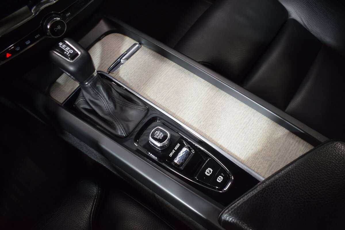 Volvo XC60 с пробегом — 2020 год. Фото: #20