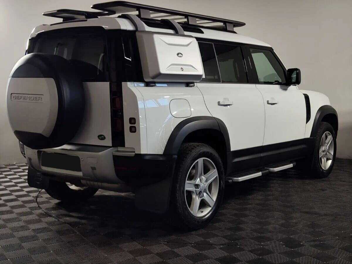 Land Rover Defender с пробегом — 2021 год. Фото: #2