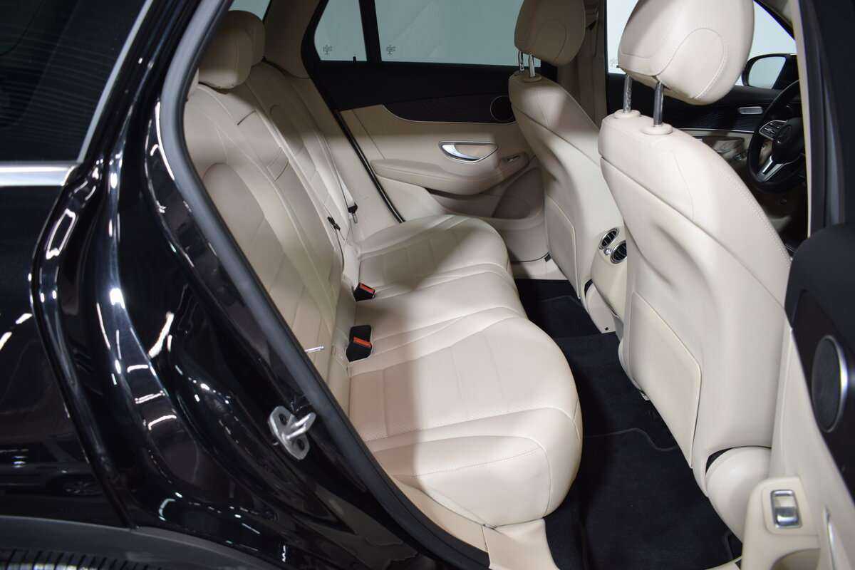 Mercedes-Benz GLC с пробегом — 2021 год. Фото: #13