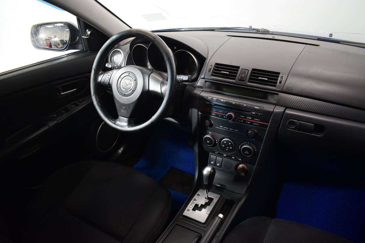 Mazda 3 с пробегом — 2006 год. Фото: #9