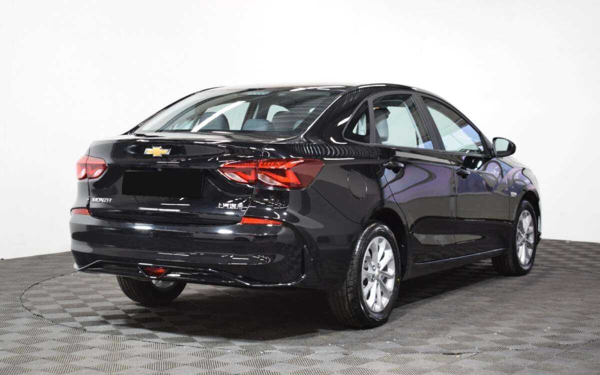 Chevrolet Monza с пробегом — 2023 год. Фото: #3