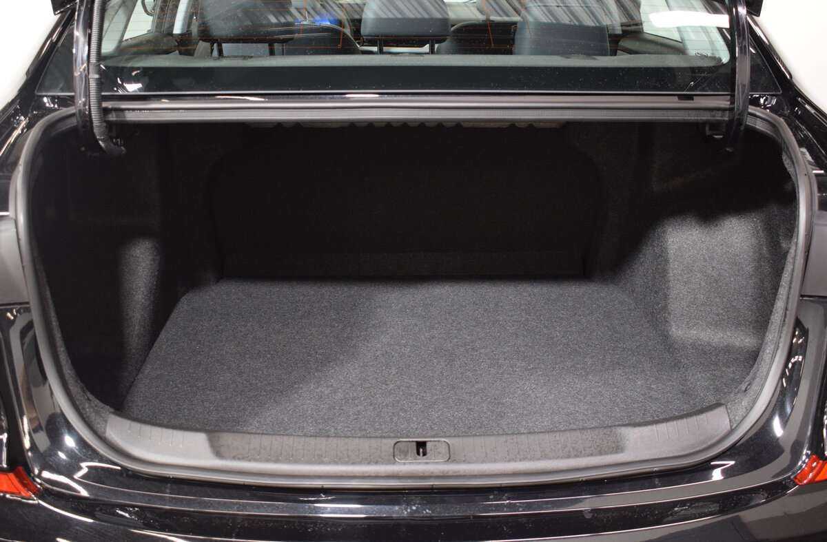 Chevrolet Monza с пробегом — 2023 год. Фото: #5