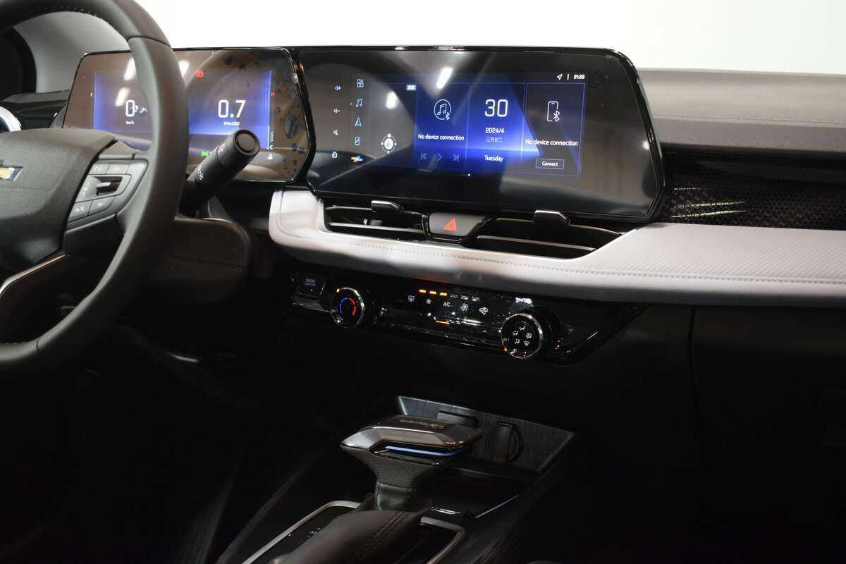 Chevrolet Monza с пробегом — 2023 год. Фото: #11