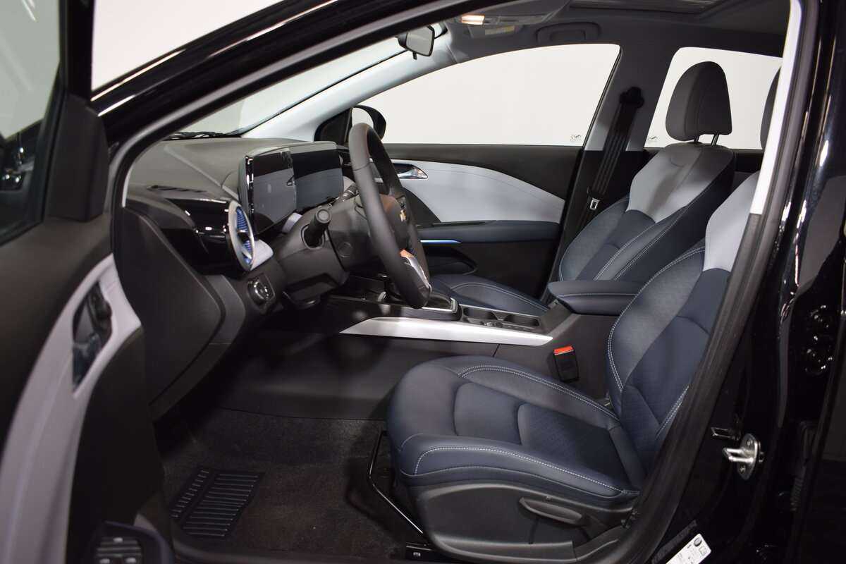 Chevrolet Monza с пробегом — 2023 год. Фото: #13