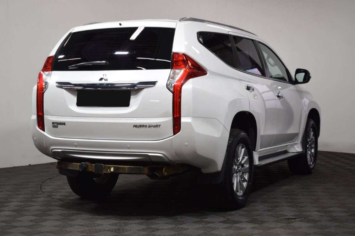 Mitsubishi Pajero Sport с пробегом — 2019 год. Фото: #3