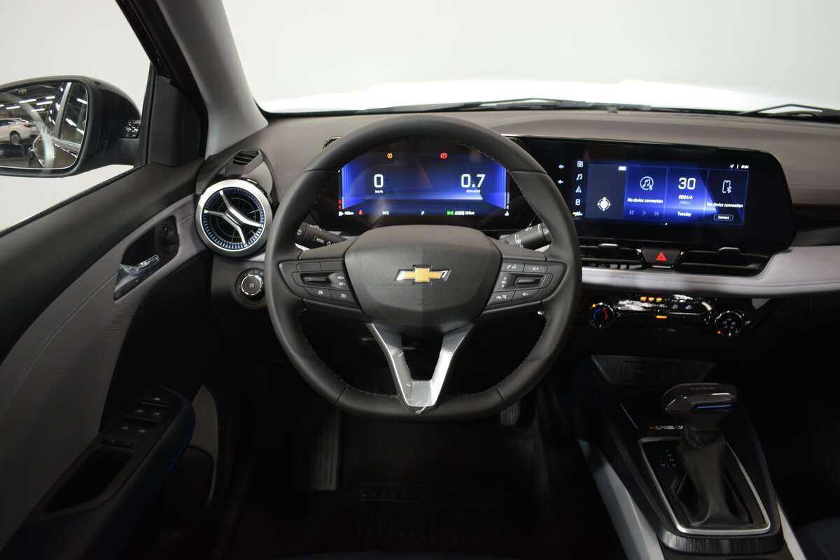 Chevrolet Monza с пробегом — 2023 год. Фото: #7