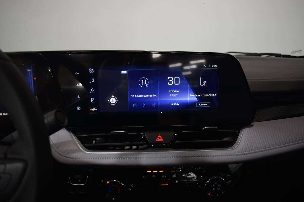 Chevrolet Monza с пробегом — 2023 год. Фото: #11