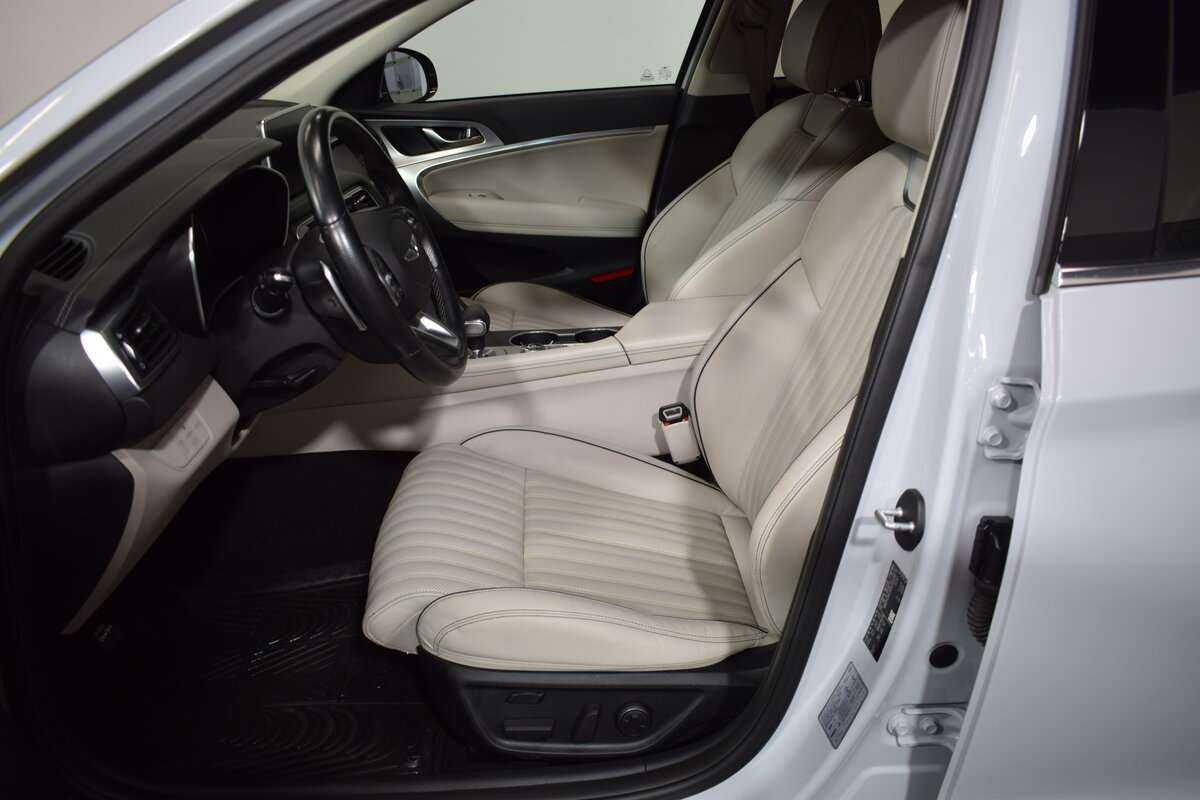 Genesis G70 с пробегом — 2019 год. Фото: #6