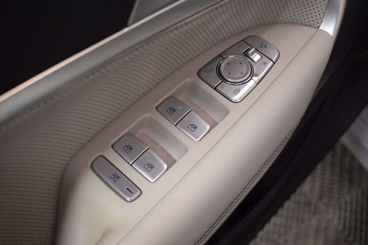 Genesis G70 с пробегом — 2019 год. Фото: #7