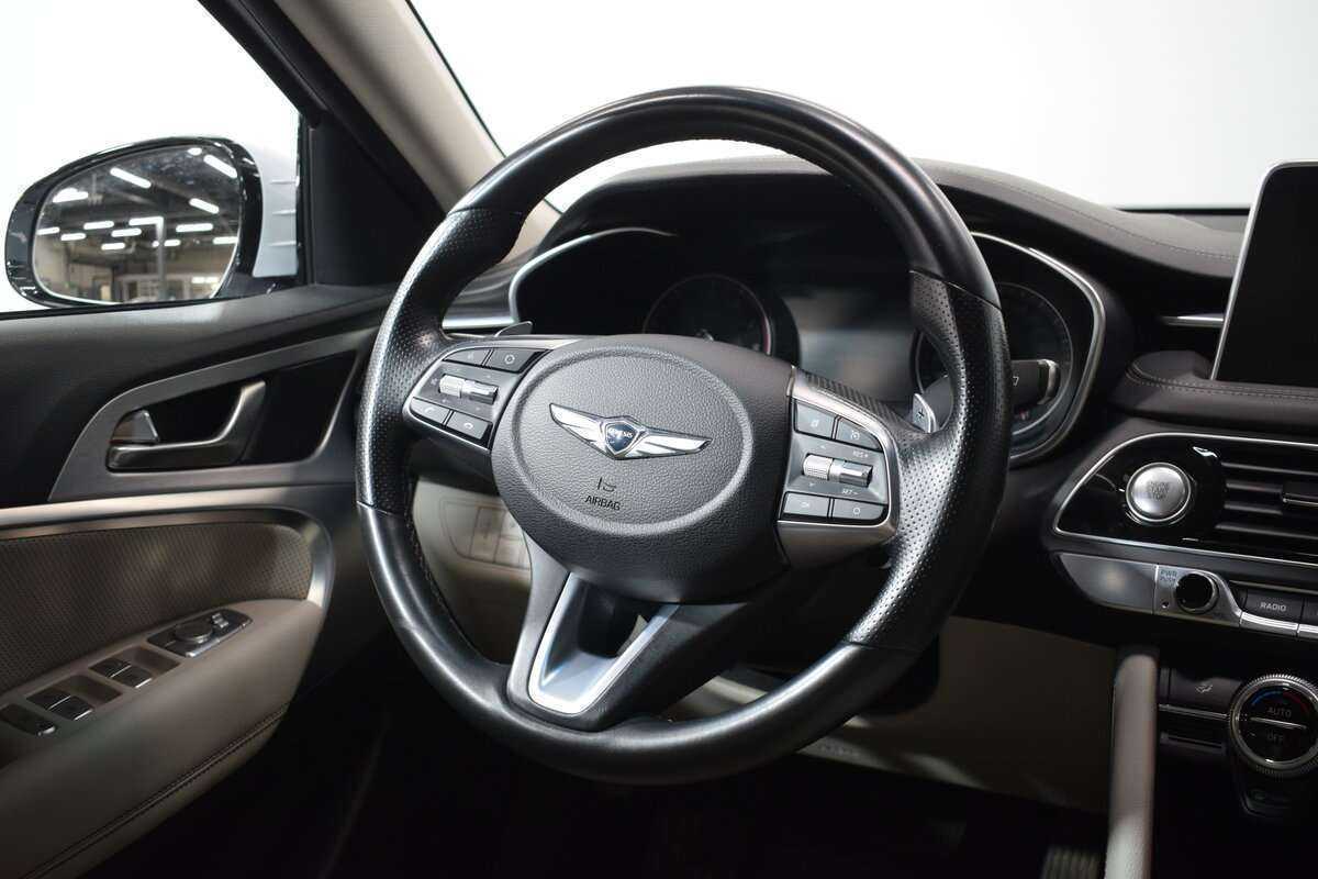 Genesis G70 с пробегом — 2019 год. Фото: #13