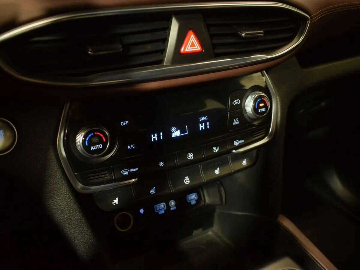 Hyundai Santa Fe с пробегом — 2019 год. Фото: #20